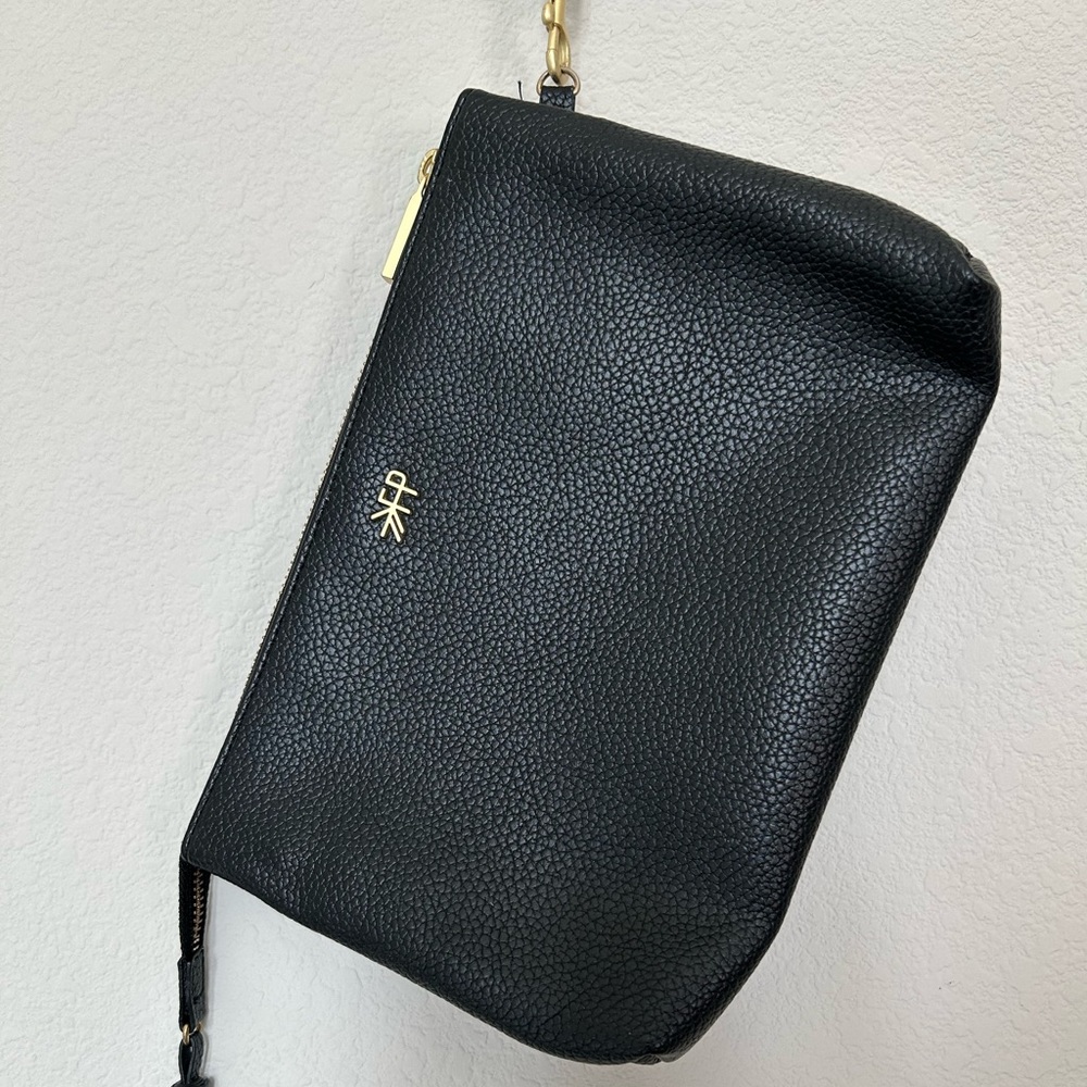 Freshly Picked Classic Zip Pouch in Black